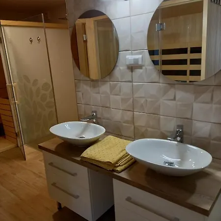 Villa Luxury Wellnes House Tubej *